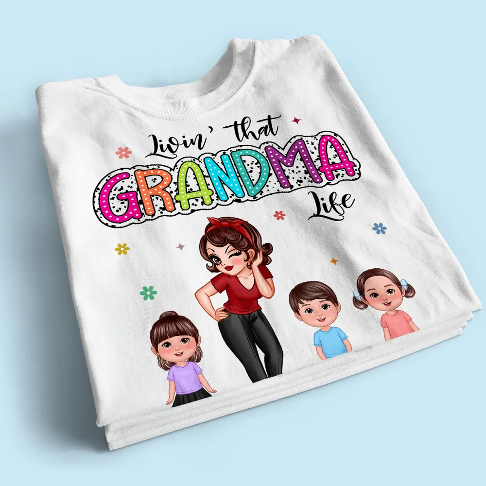 Livin‘ That Grandma Mom Life Pretty Woman & Kids Summer Vibe Personalized Shirt