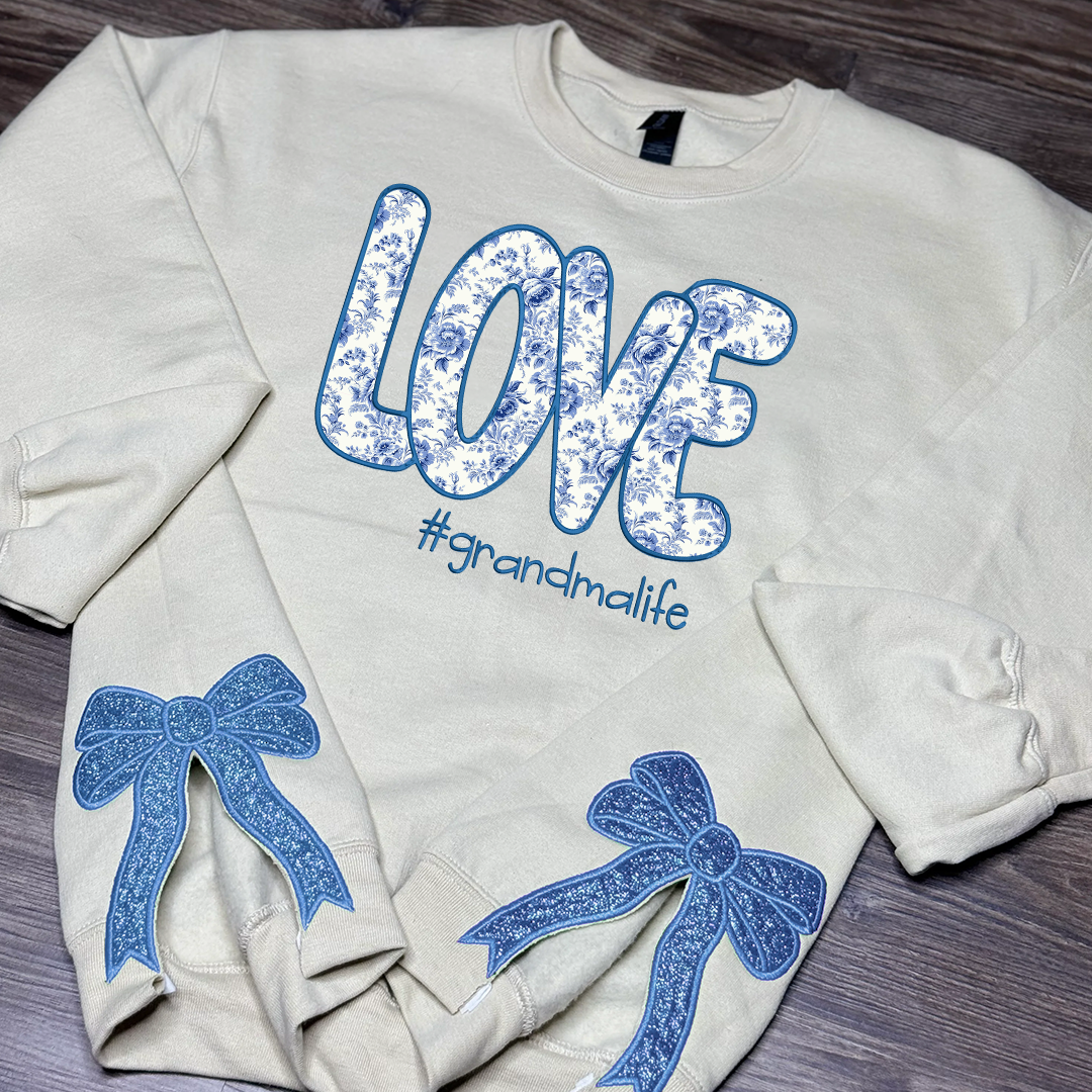 Custom Name Love Grandma Life, Glitter Christmas Bow Embellished Sweatshirt – Custom Side Bow Cut-Out Sweatshirt