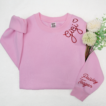 Custom Hand Embroidered Gigi Sweatshirt with Kids Name on Sleeve, Personalized Gigi Sweatshirt, Minimalist Grandma Sweater, Mothers Day Gift for Grandma Mimi Nana Gigi Gaga