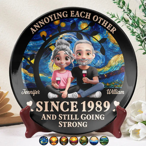 3D Effect Couple Annoying Each Other - Personalized Ceramic Plate