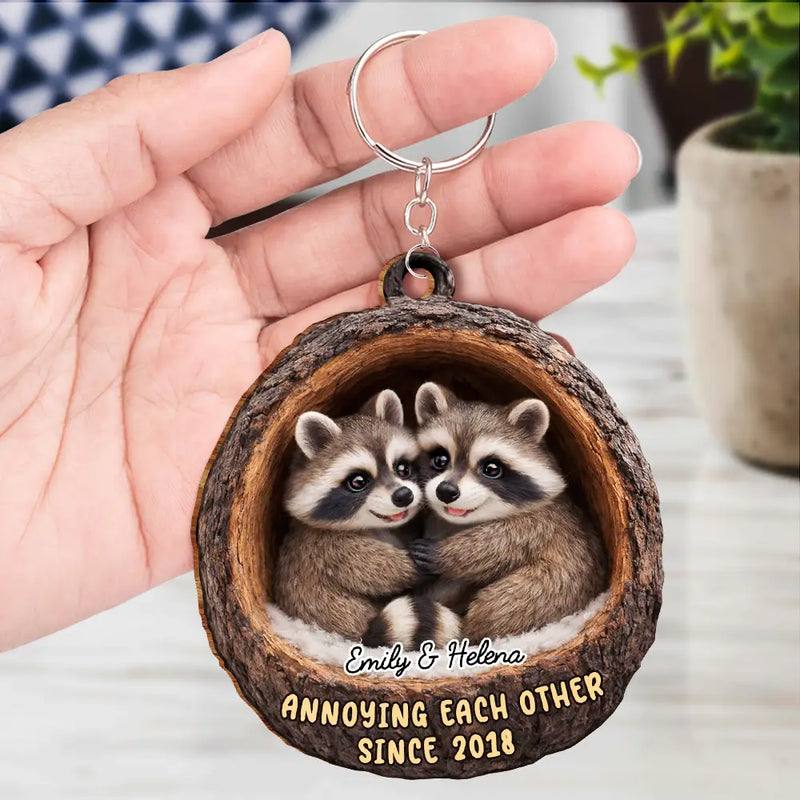 3D Effect Couple Raccoon Annoying Each Other - Personalized Wooden Keychain