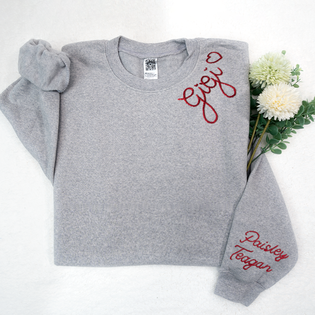 Custom Hand Embroidered Gigi Sweatshirt with Kids Name on Sleeve, Personalized Gigi Sweatshirt, Minimalist Grandma Sweater, Mothers Day Gift for Grandma Mimi Nana Gigi Gaga