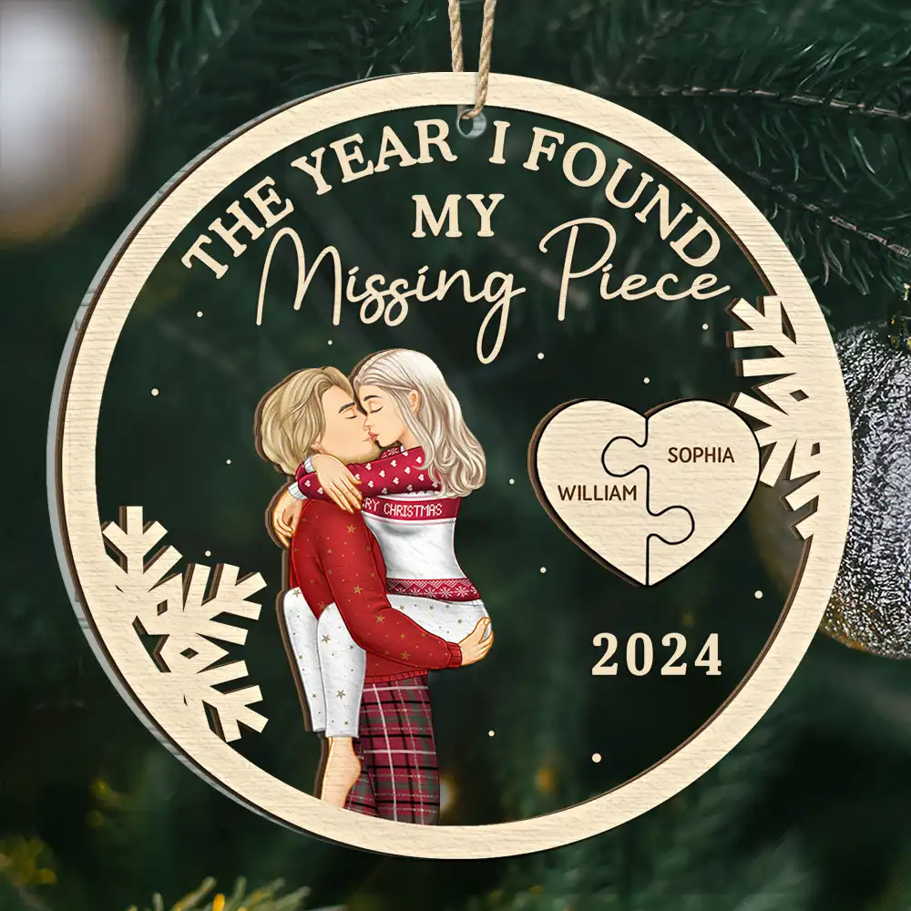 The Year I Found My Missing Piece Kissing Couples - Personalized Acrylic Ornament