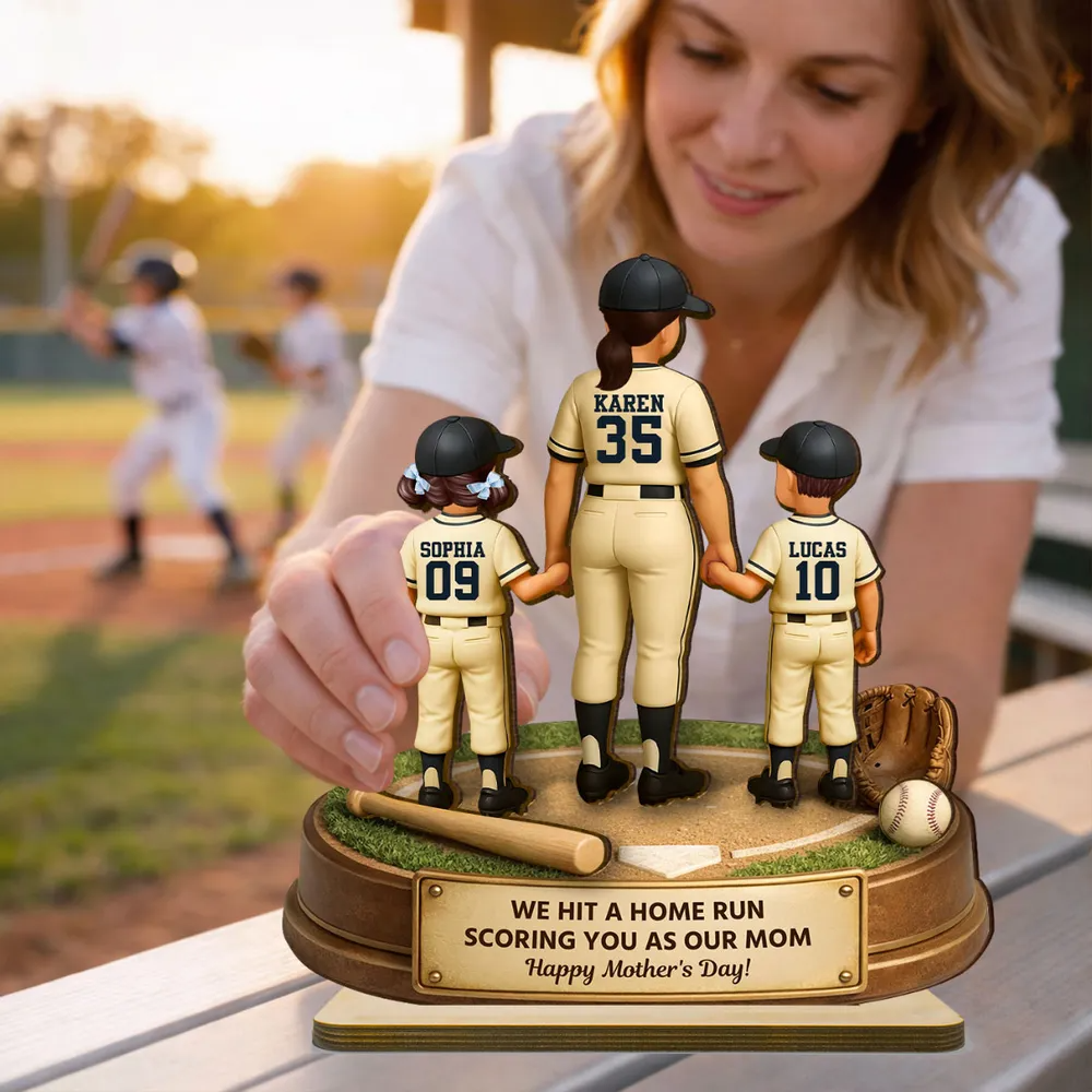 I Hit a Home Run Scoring You as My Mom - Personalized Wooden Plaque - Heartfelt Mother's Day Gift for Mom, Wiffe