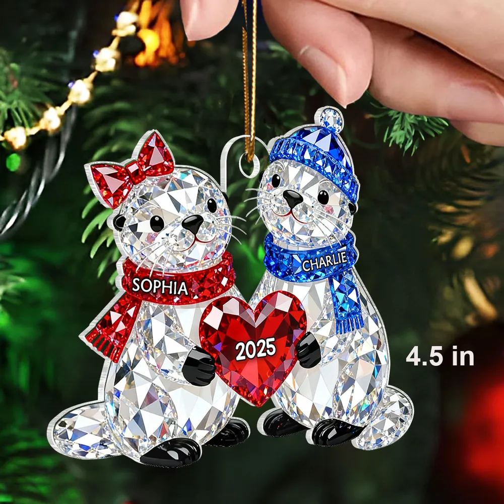3D Crystal Effect Christmas Otter Couple - Personalized Acrylic Ornament
