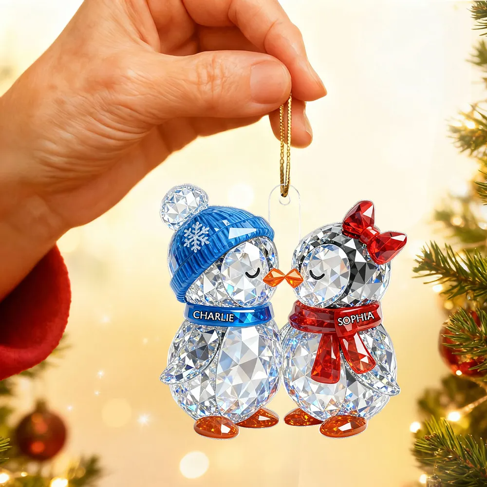 3D Crystal Effect Christmas Penguins Couple - Personalized Acrylic Ornament - Heartwarming Christmas Gift for Couple