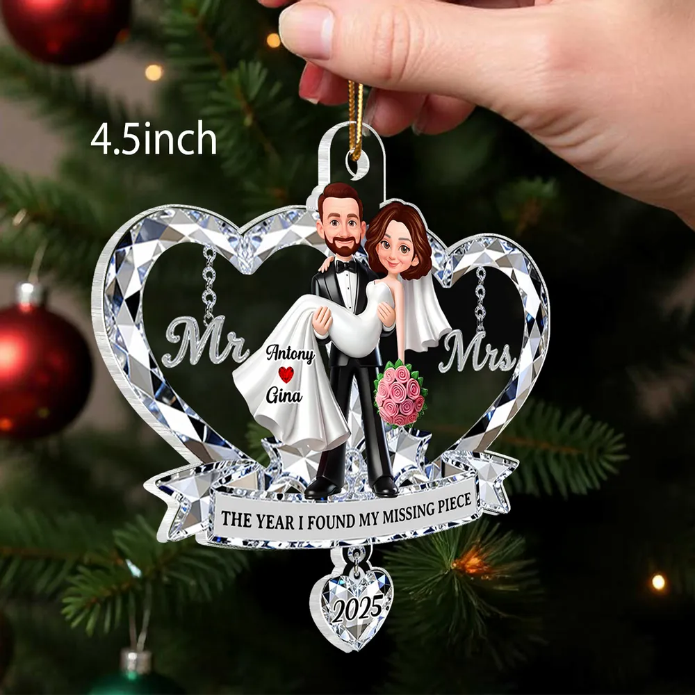 Mr. and Mrs. 3D Crystal Effect - Personalized Acrylic Ornament - Christmas Gift for Couple