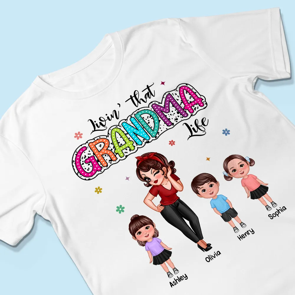 Livin‘ That Grandma Mom Life Pretty Woman & Kids Summer Vibe Personalized Shirt