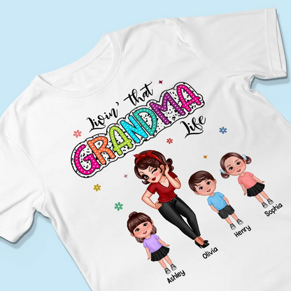 Livin‘ That Grandma Mom Life Pretty Woman & Kids Summer Vibe Personalized Shirt