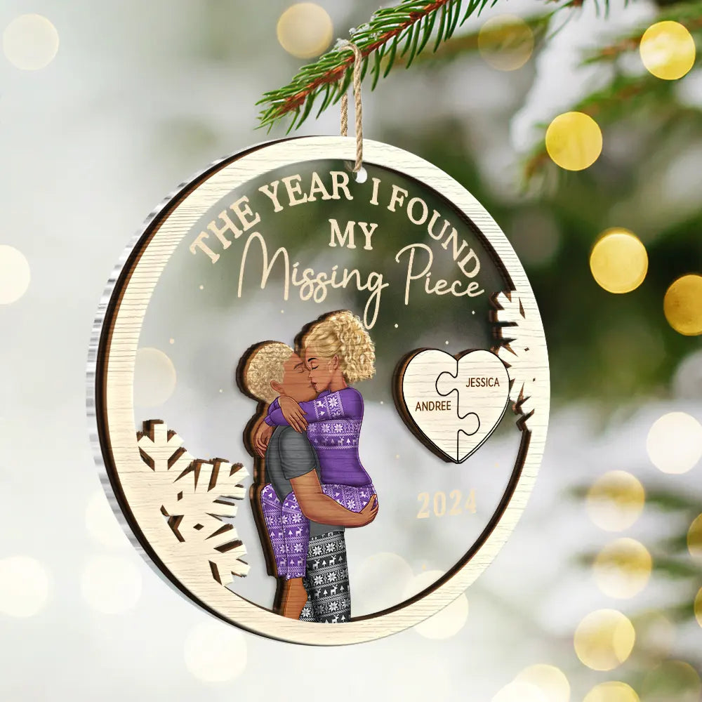 The Year I Found My Missing Piece Kissing Couples - Personalized Acrylic Ornament