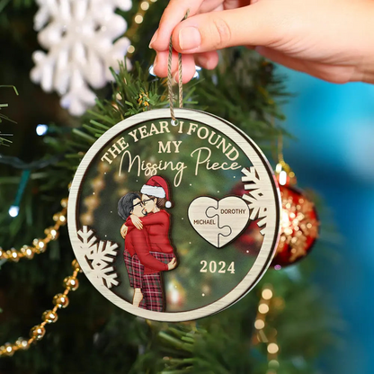 The Year I Found My Missing Piece Kissing Couples - Personalized Acrylic Ornament