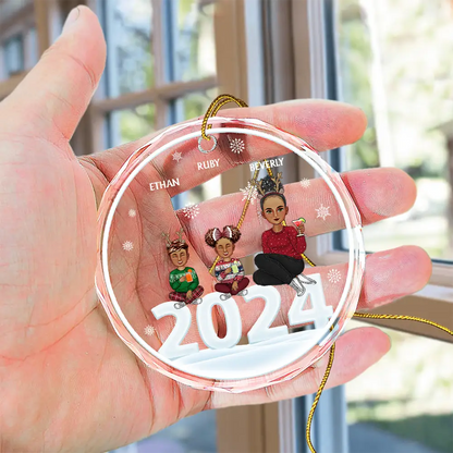 Christmas Cartoon Style 2024 Family Siblings - Personalized Circle Glass Ornament
