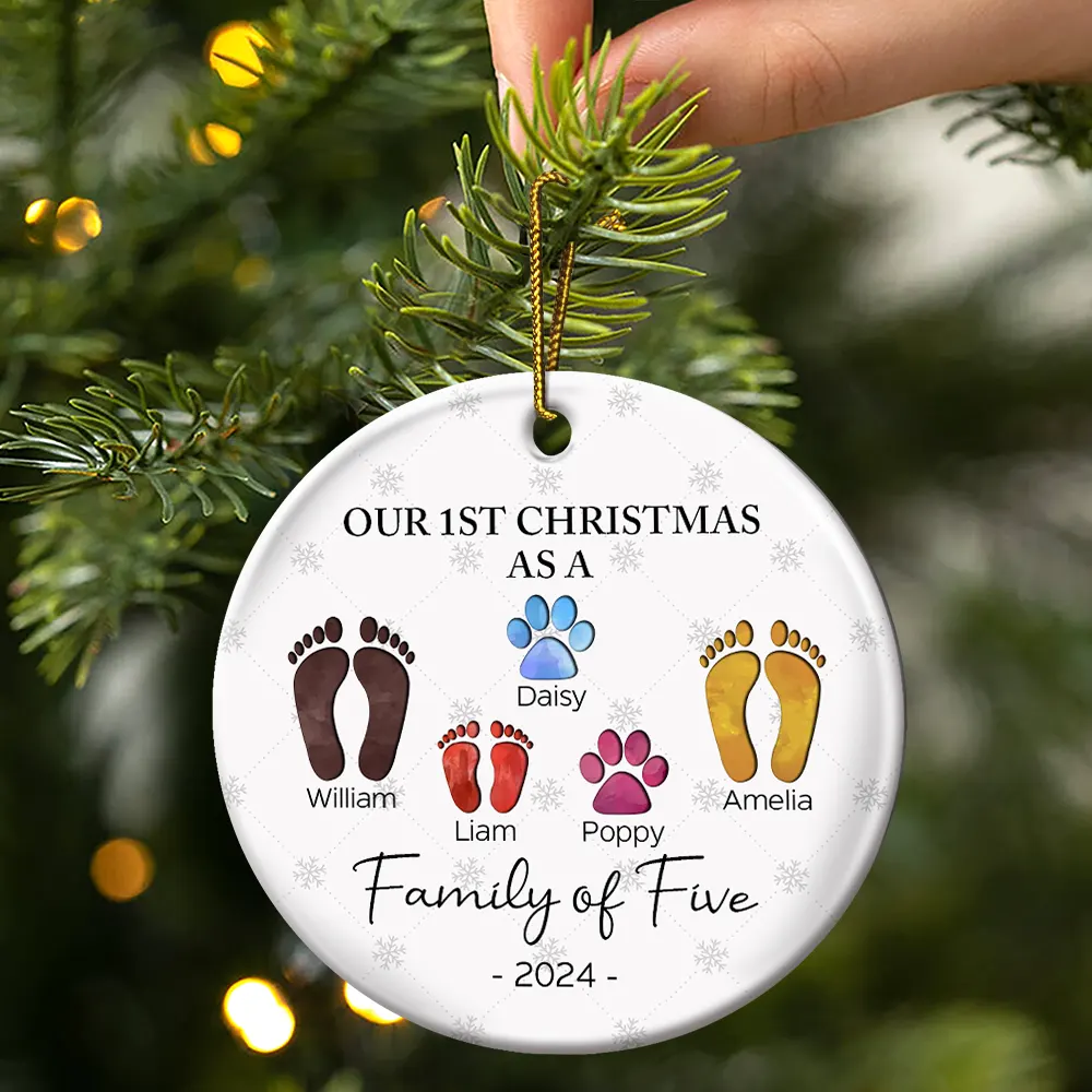 First Christmas As A Family Of Four Footprints - Personalized Circle Acrylic Ornament