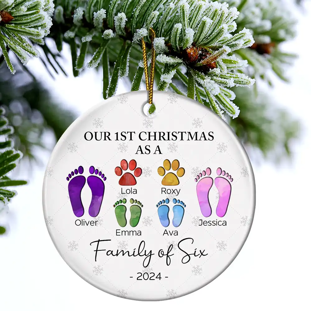 First Christmas As A Family Of Four Footprints - Personalized Circle Acrylic Ornament