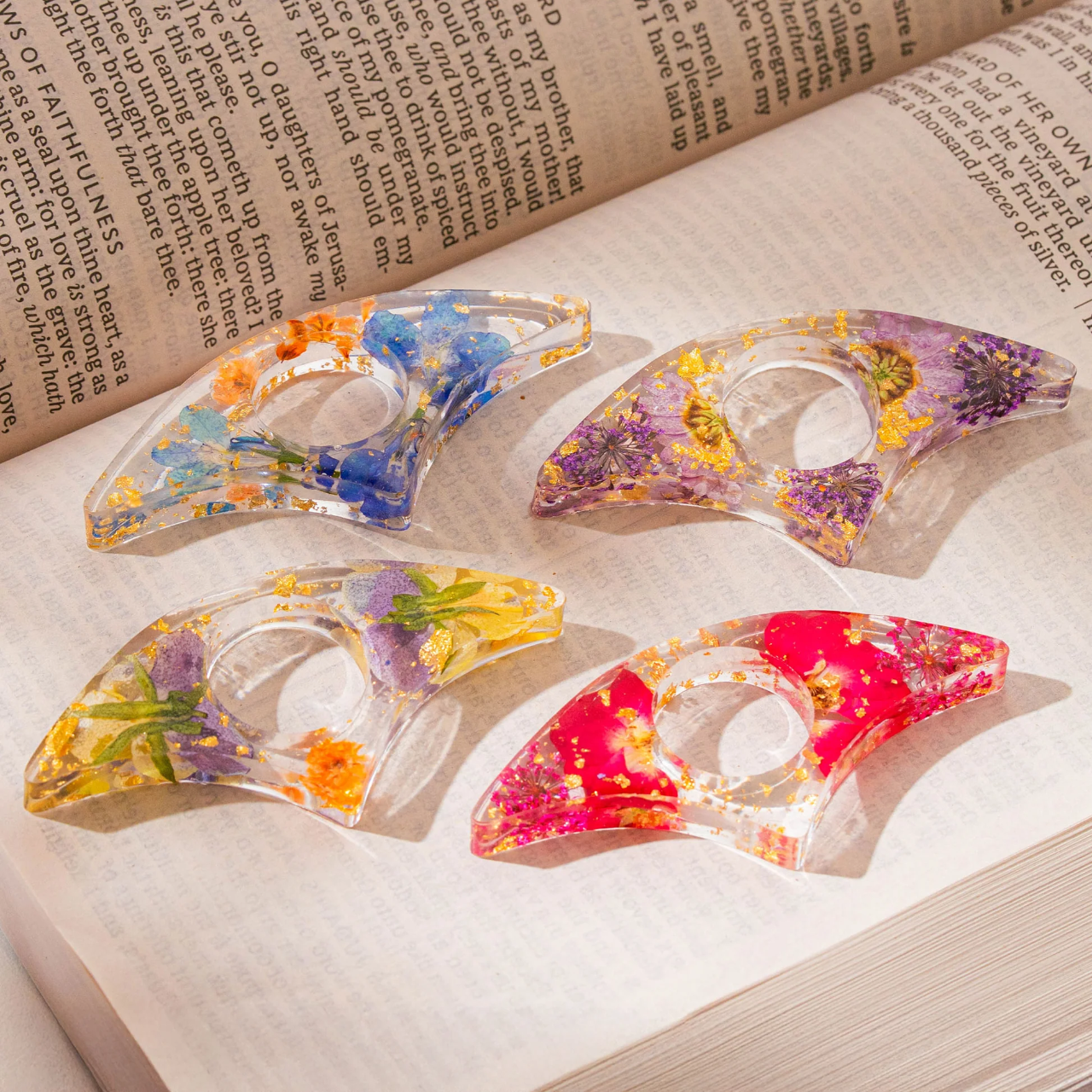 Birth Flower Book Lover - Personalized Resin Book Page Holder