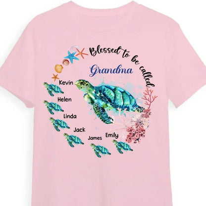 Family - Grandma Turtle - Personalized Unisex T-shirt, Hoodie, Sweatshirt Shirts & Tops The Next Custom Gift