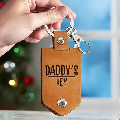 Father - Daddy's Keys Drive Safe I Love You - Personalized Leather Keychain Keychain The Next Custom Gift