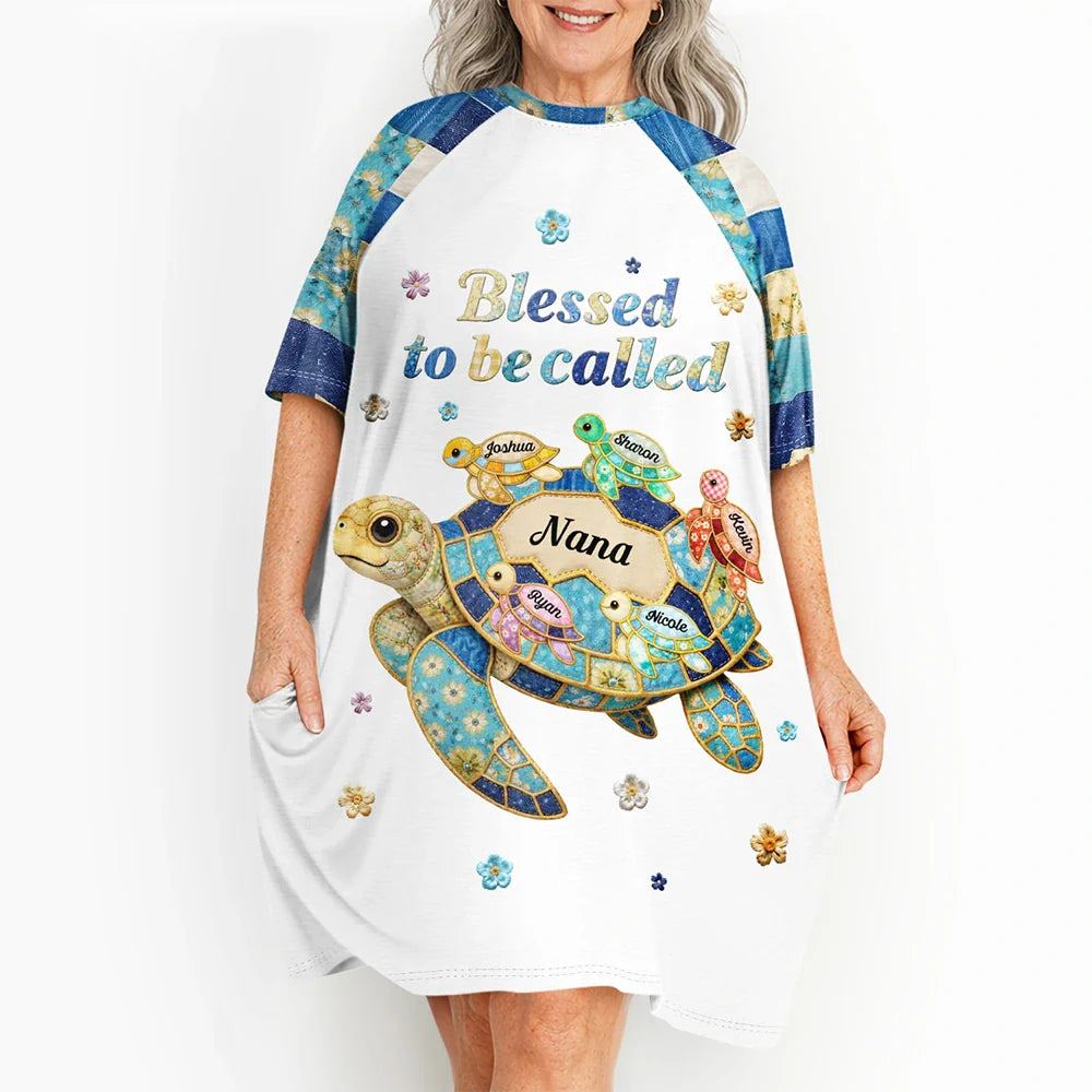 Grandma Mom Turtle Faux Patchwork Effect - Personalized Women's Sleep Tee