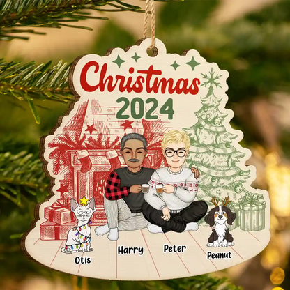 Family 2024 Red Green - Personalized Custom Shaped Wooden Ornament