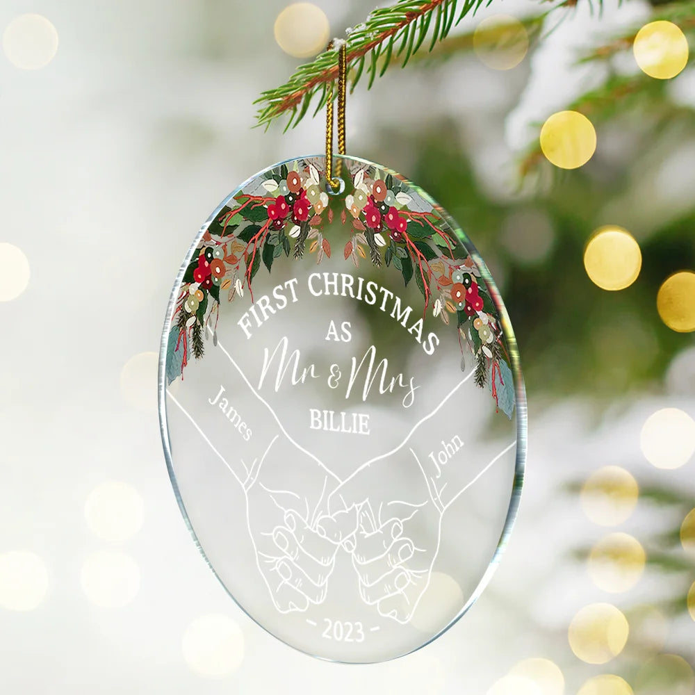 Holding Hands First Christmas Couple - Personalized Circle Acrylic Ornament