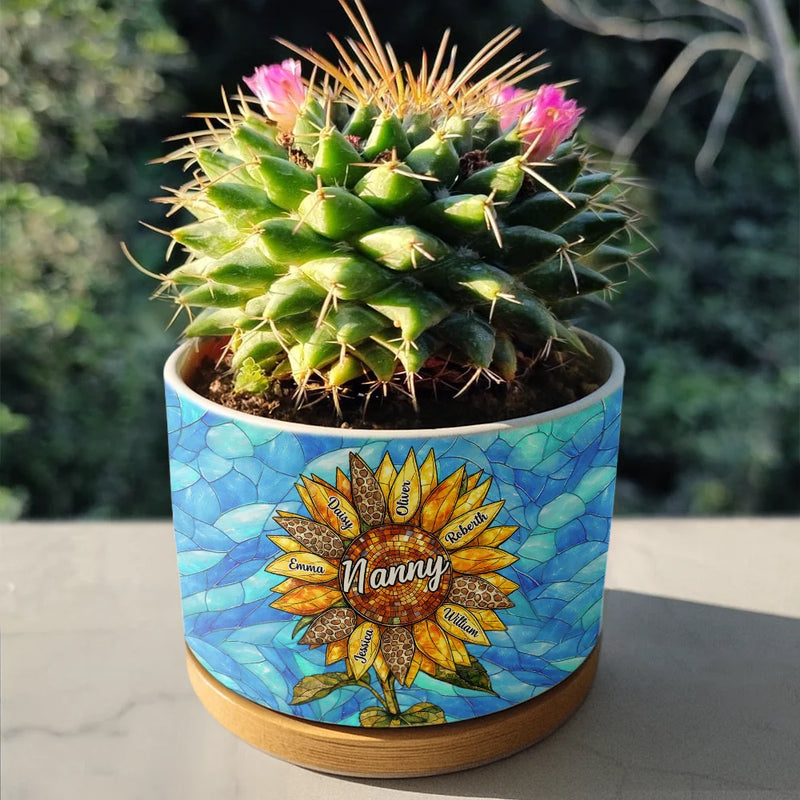 Nana Auntie Mom Family Sunflower - Personalized Ceramic Plant Pot