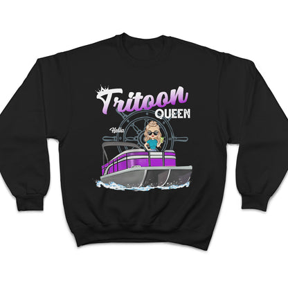 Boating Pontoon Queen - Birthday Gift For Pontooning Lovers, Lake Lovers, Travelers, Women - Personalized Custom T Shirt