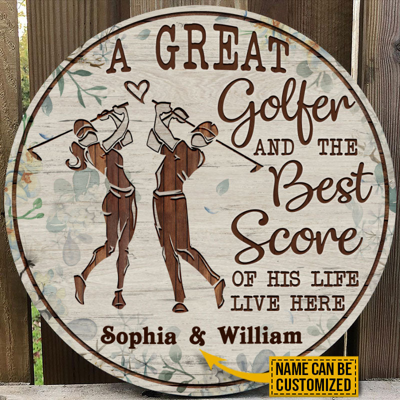 Personalized Golf Floral Couple Golfer Best Score Live Customized Wood Circle Sign