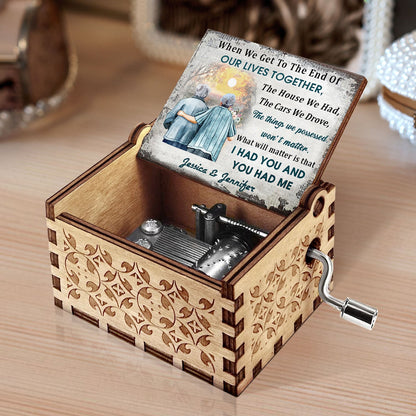 When We Get To The End - Anniversary Gift For Old Couple, Husband, Wife - Personalized Spin Button, Hand Crank Music Box