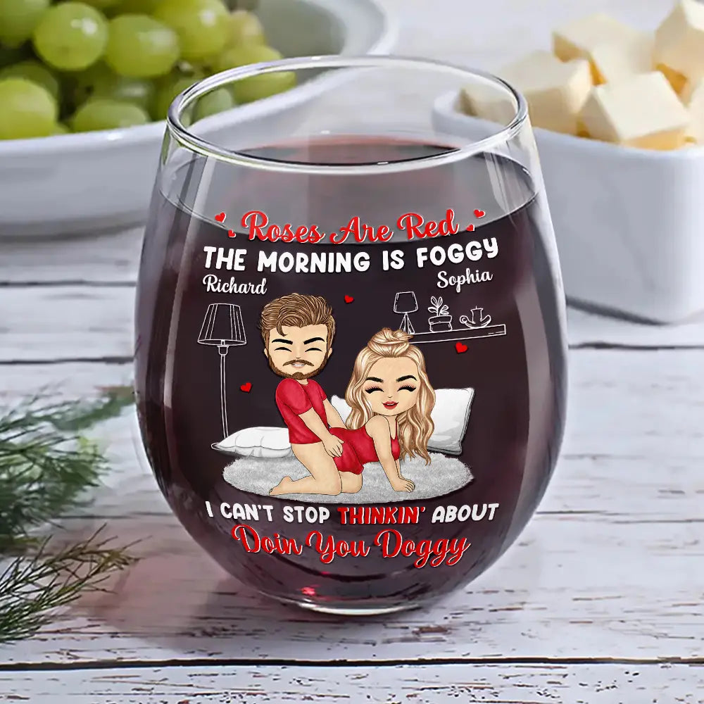 Chibi Couple Roses Are Red The Morning Is Foggy - Personalized Stemless Wine Glass