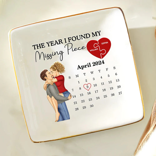The Year I Found My Missing Piece Kissing Couples Calendar - Personalized Ring Dish