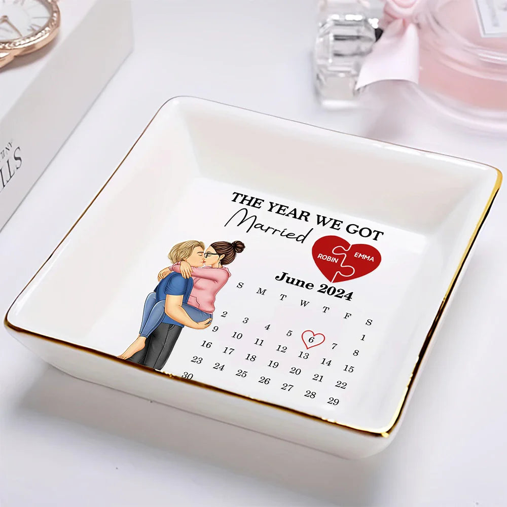 The Year We Got Engaged Married Kissing Couples Calendar - Personalized Ring Dish