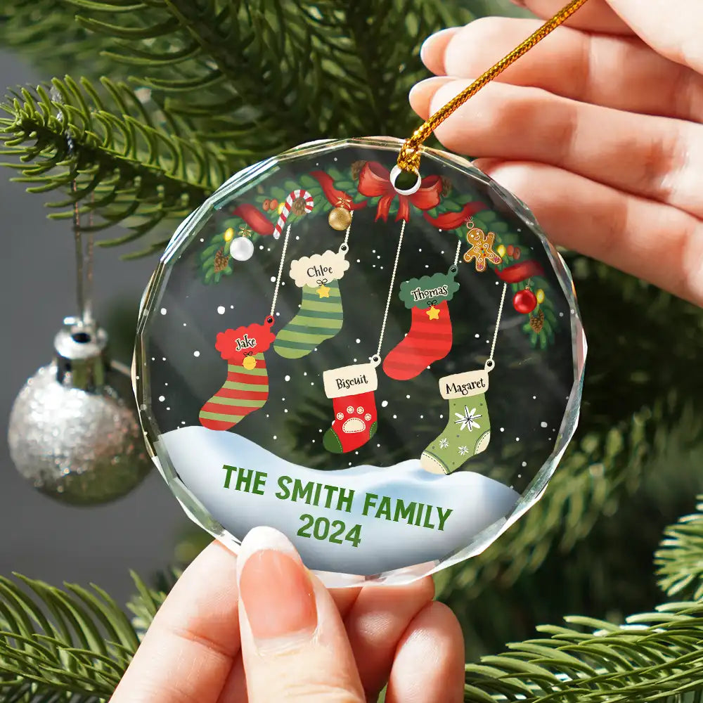 Family Christmas Stockings Parents Kids Pets - Personalized Circle Ornament