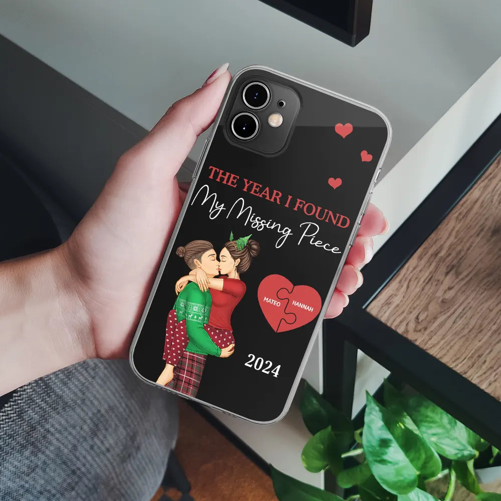 The Year I Found My Missing Piece Kissing Couples - Personalized Clear Phone Case