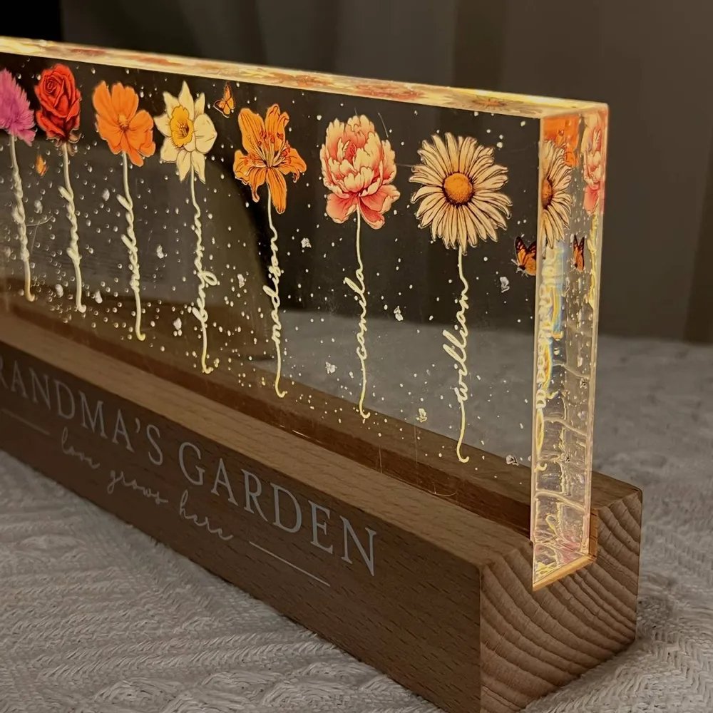 Grandma - Grandma‘s Garden Birth Month Flower - Personalized LED Night Light - The Next Custom Gift