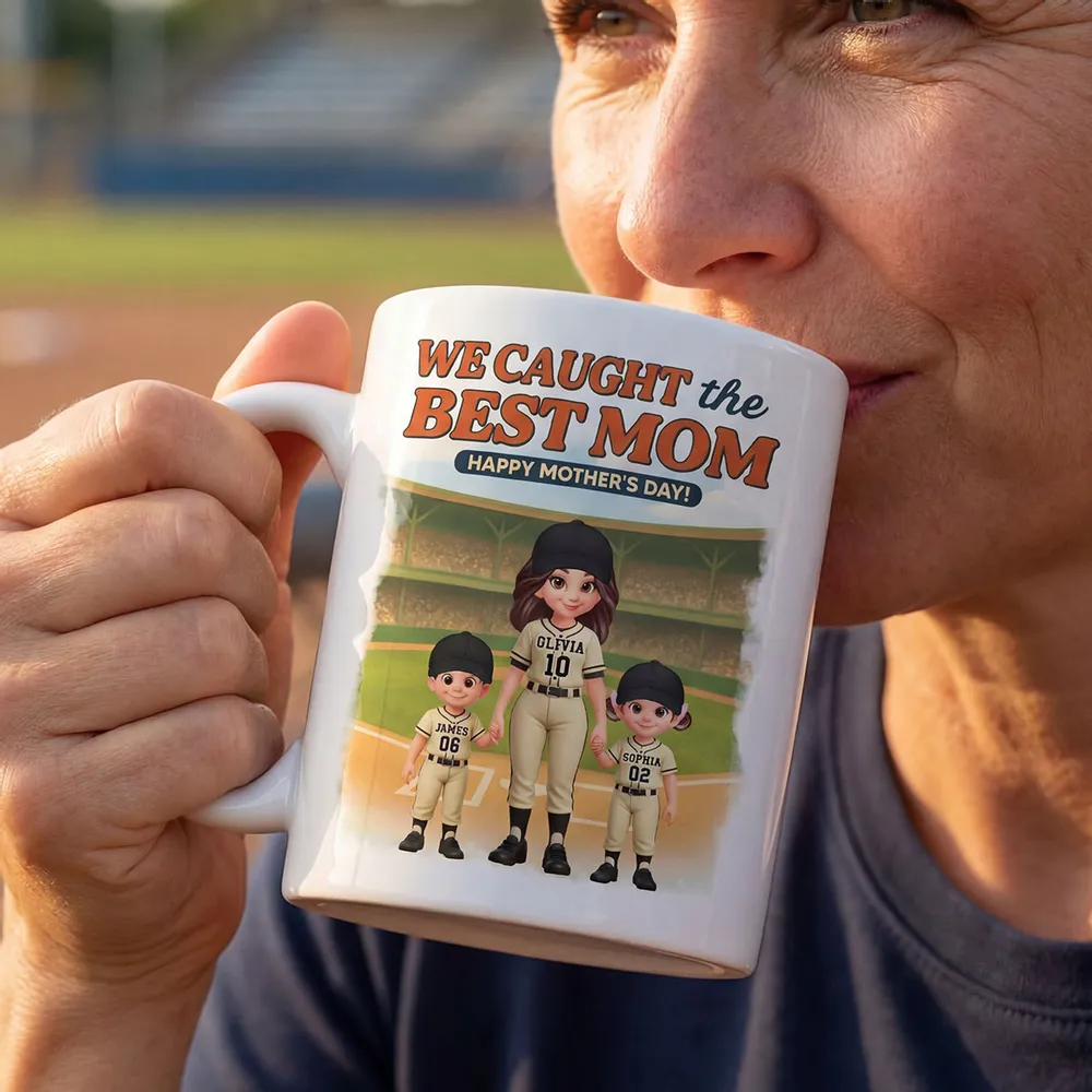 Baseball We Caught The Best Mom - Personalized Mug - Mother's Day Gift For Baseball Mom