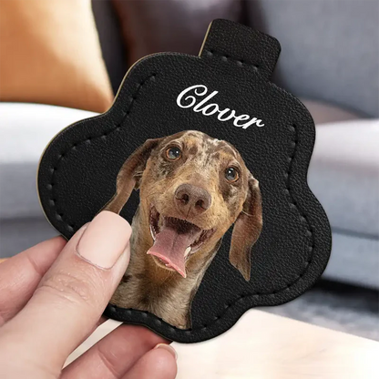 Custom Photo Dog Cat Pet Portrait - Personalized Paw Shaped Leather Keychain With Stitching