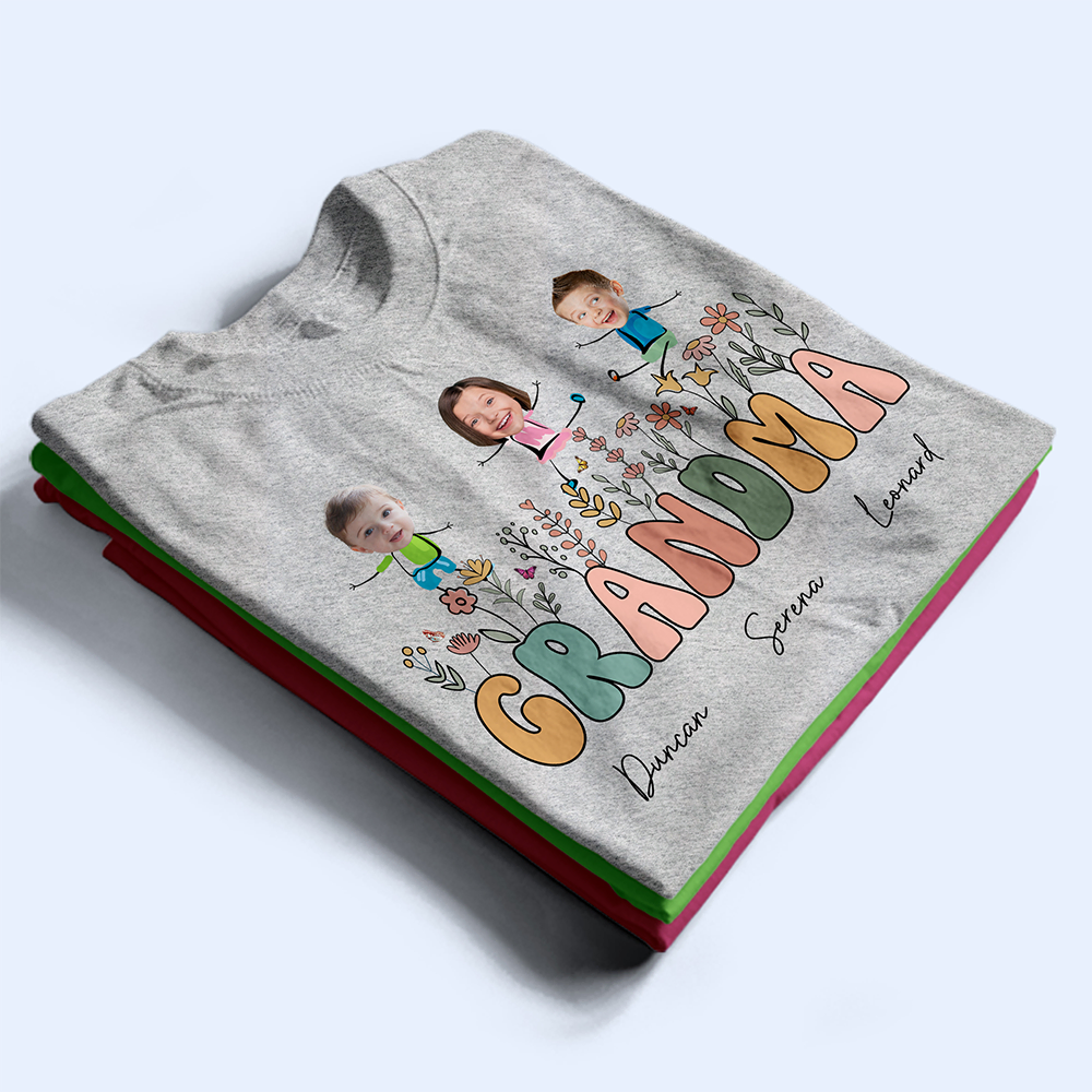 Custom Photo Grandma Mom Flower Title - Personalized T Shirt