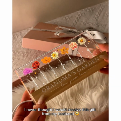 Grandma‘s Garden Birth Month Flowers Personalized Acrylic Block LED Night Light, Heartfelt 2025 Mother's Day Gift For Grandma, Mom, Auntie, Sister